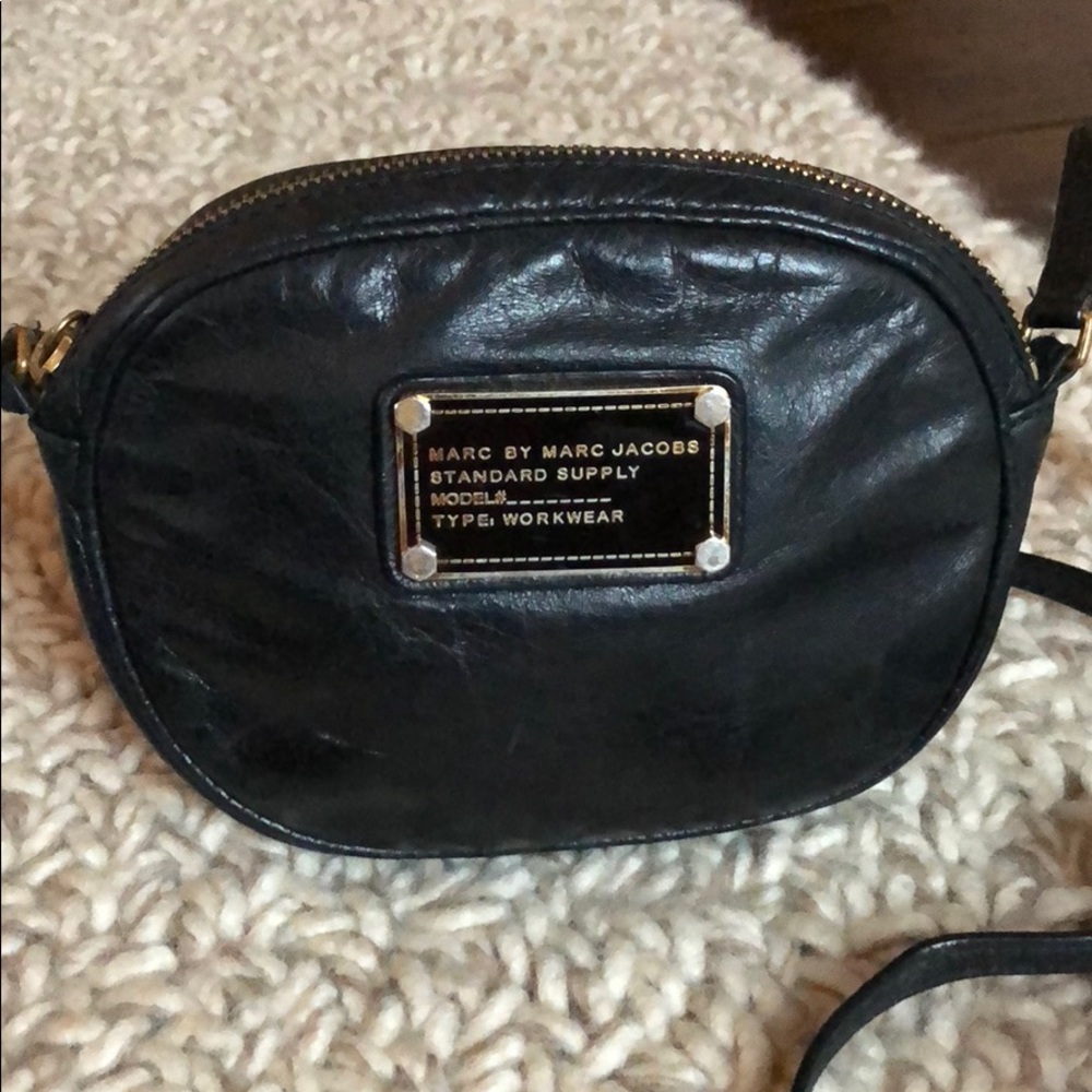 Marc jacobs small black crossbody bag